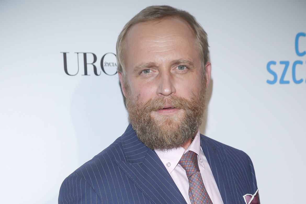Piotr Adamczyk stracił pracę przez Putina