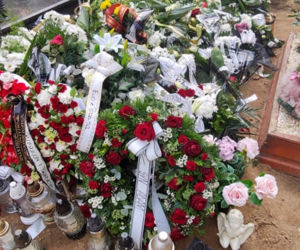 Dziadkowie zostali zabici przez ukochanego wnuka! Spoczęli we wspólnym grobie