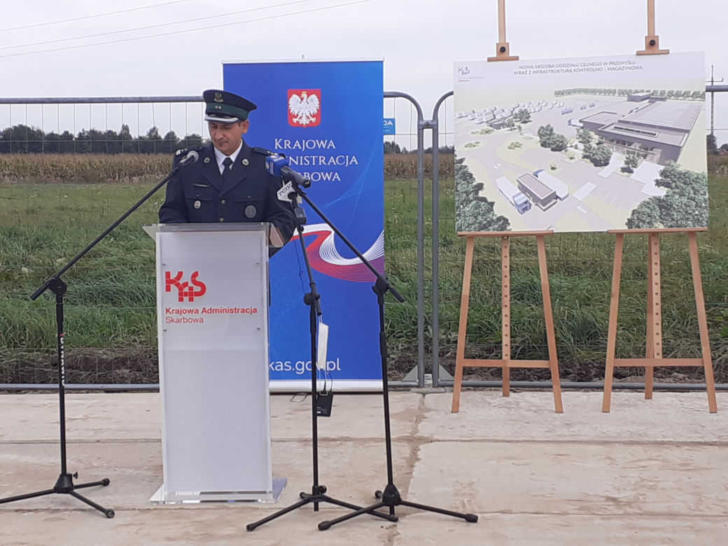 Uroczystość wmurowania kamienia węgielnego pod budowę Oddziału Celnego w Przemyślu 
