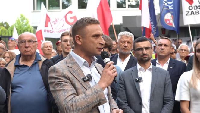 Manifestacja ROG w Warszawie. Żądali reparacji