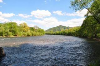 To najlepsze miejsce na majowy weekend w woj. małopolskim według AI. Wygląda jak z pocztówki!