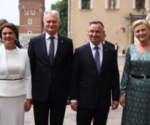 Porównanie stylu pierwszych dam: Jill Biden i Agaty Dudy. Która ubiera się lepiej?