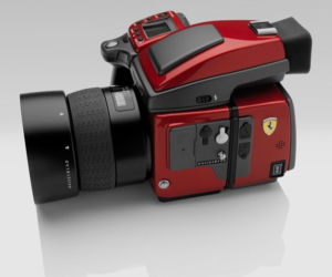 	Hasselblad H4D Ferrari: Nowe ferrari jest cyfrową lustrzanką!