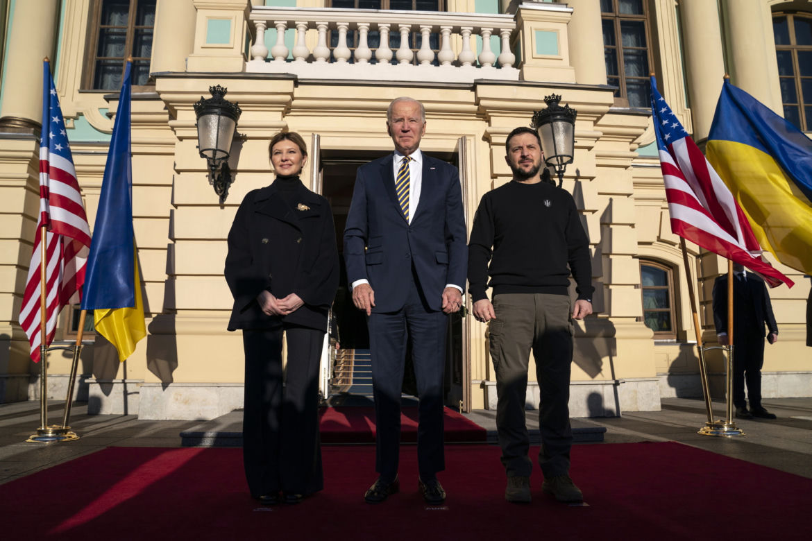 Prezydent Biden spotkał się w Kijowie z prezydentem Zełenskim