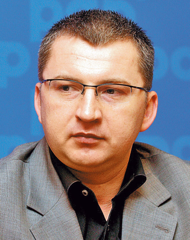 Razem mogą spłacić długi wszystkich Polaków!