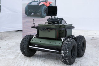 „Potwór z Tarnowa” i roje dronów. Rząd przygląda się przyszłości polskiej armii w Zielonce