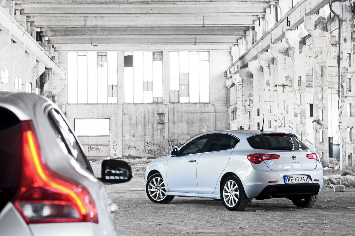 Volvo V40 T3 Ocean Race vs. Alfa Romeo Giulietta 1.4 MultiAir