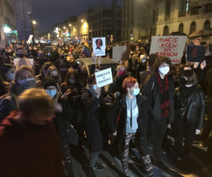 Protest kobiet w Katowicach. Tłumy strajkują przeciwko zakazowi aborcji