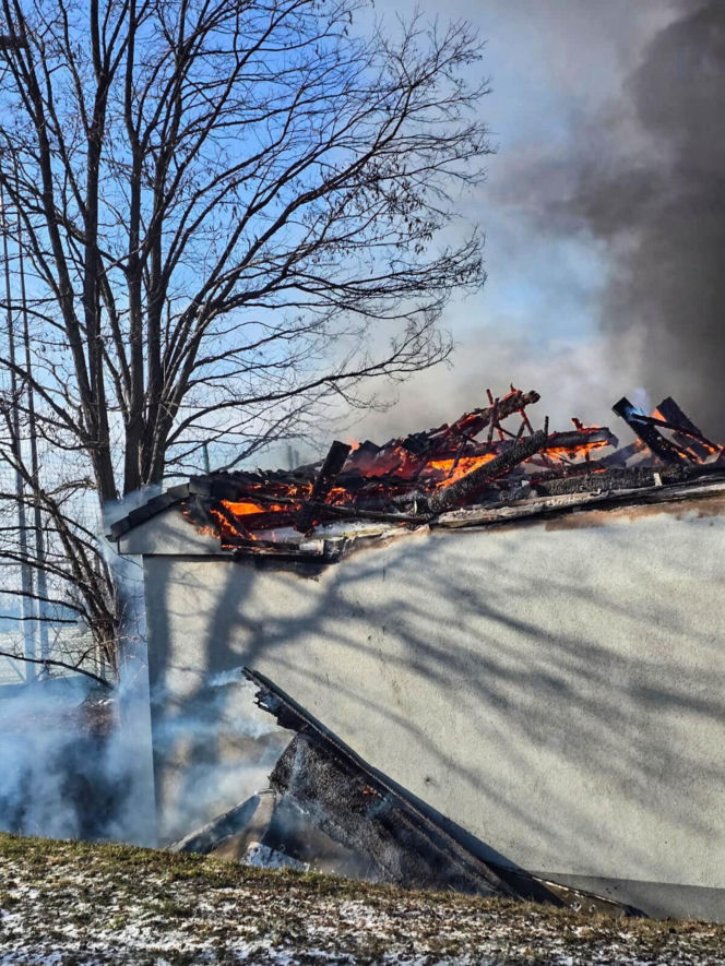 Spłonęła Biedronka w Polkowicach
