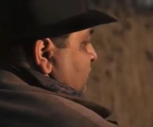 W scenariuszu „Ojca chrzestnego” miał tylko zostawić pistolet. O ciastkach przypomniał sobie sam aktor