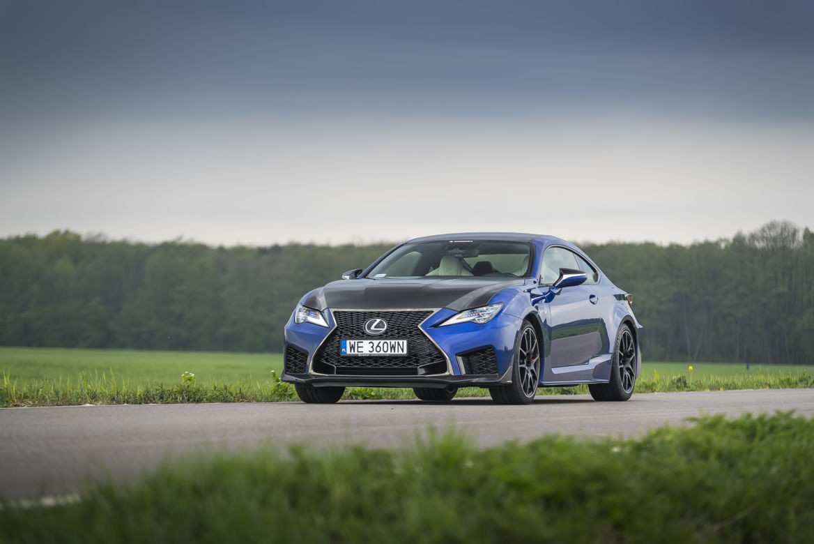 Lexus RC F Carbon 5.0 V8 464 KM 