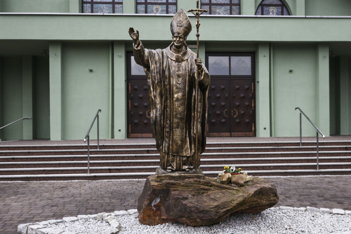 Pomniki Jana Pawła II