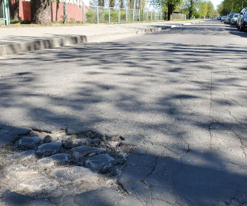 Dziur na gorzowskich drogach co raz mniej