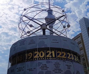 Weltzeituhr na Alexanderplatz
