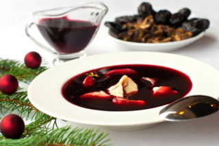 Uszka do barszczu zamieniłam na te grzybowe kluseczki. Przepis Tomka Strzelczyka jest genialny 