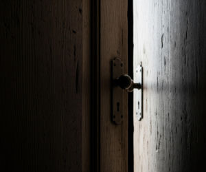 Atak nożem w Nowym Sączu. Co wydarzyło się, gdy przyszli ratować życie?