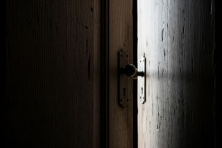 Atak nożem w Nowym Sączu. Co wydarzyło się, gdy przyszli ratować życie?