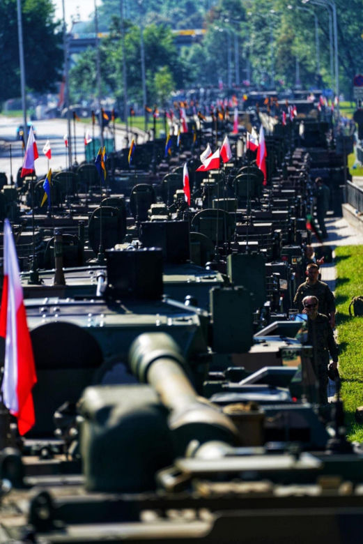 Defilada z okazji Święta Wojska Polskiego