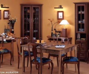 Jadalnia w klasycznym stylu. Tradycyjne i przytulne wnętrze