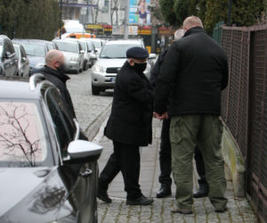 Jarosław Kaczyński. Prezes zabrał premiera na grób brata