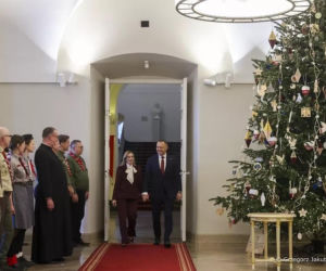 Nawrocki stał obok instrumentu i aż go kusiło! Nie mógł się powtrzymać. Nagranie krąży po sieci