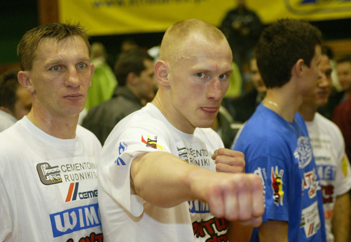 Pudzianowski, Najman i Włodarczyk w meczu "Bokserzy vs Żużlowcy" w 2006 roku