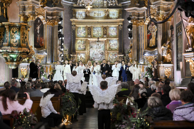 Wielkie Kolędowanie w Polsacie. Najpiękniejsze kolędy i pastorałki w wykonaniu gwiazd