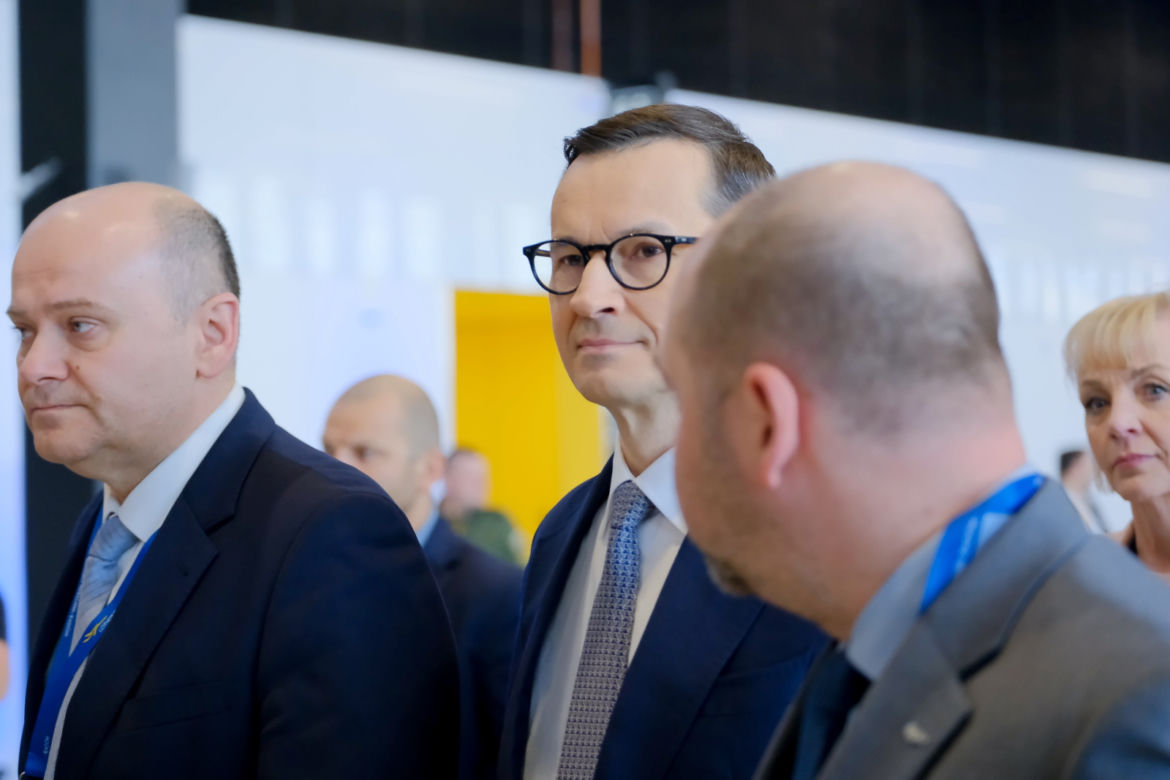 Uroczyste otwarcie lotniska w Radomiu z udziałem premiera