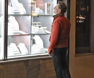 Paweł Wilczak szuka złota w w lombardzie