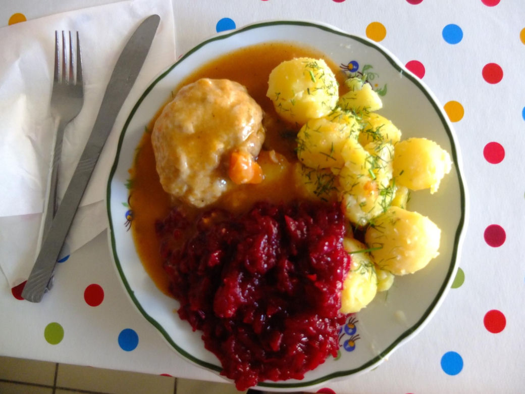 Kultowe bary mleczne w Lublinie. Bar "Pośpiech" nadal działa i serwuje pyszne dania. Buraczki zasmażane to prawdziwa bomba!