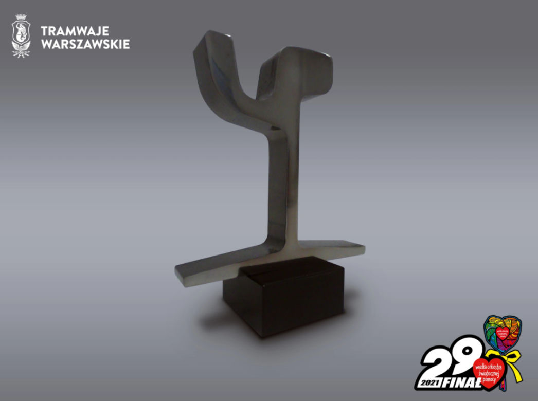 Statuetka wykonana z szyby tramwajowej