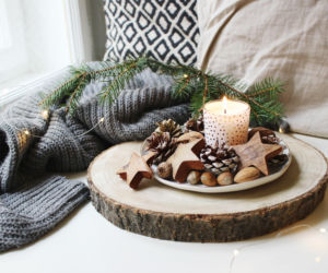 Grudniowy hygge w domu: przytulne dekoracje, które nie wychodzą z mody