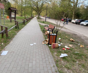 Park Młociński jak wysypisko śmieci