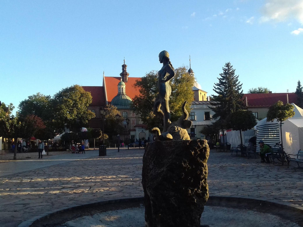 2. Niepołomice