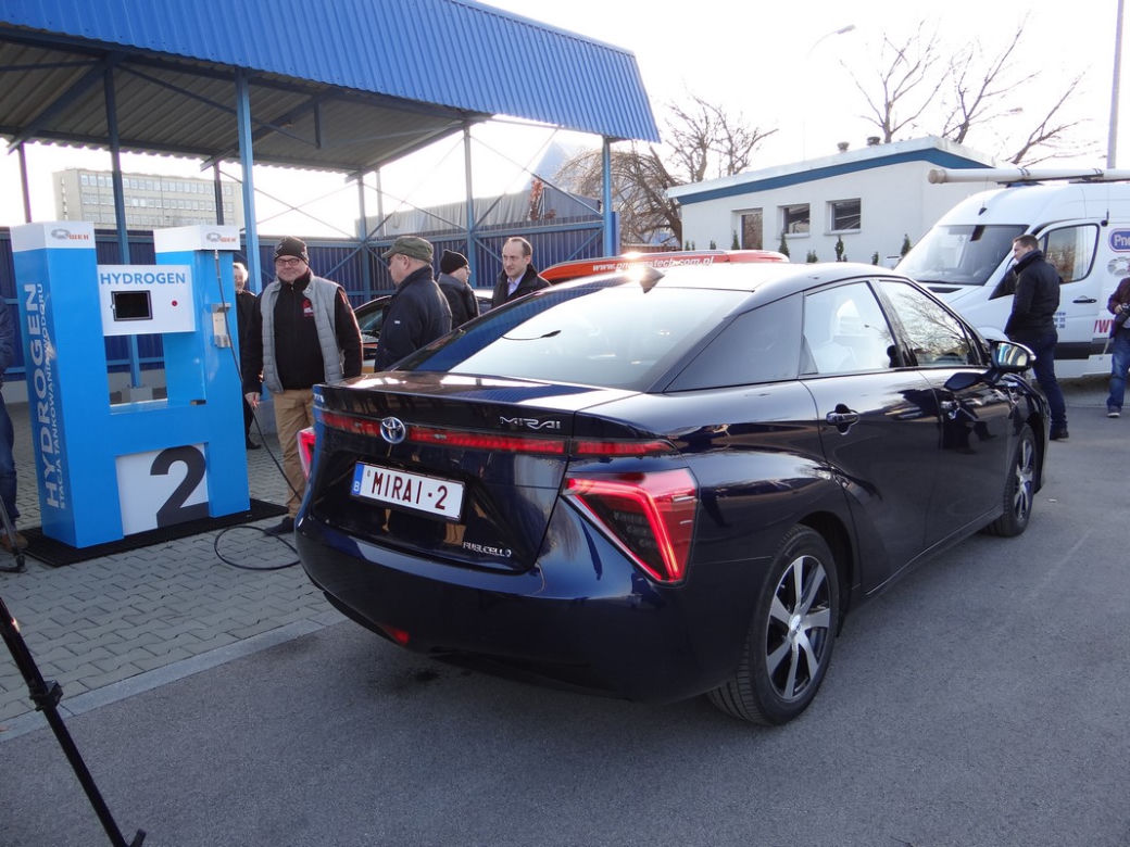 Toyota Mirai 2015