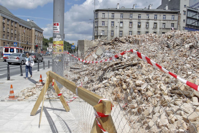 Przetrwała wojnę, powstanie i PRL. 12 lat temu doszło do katastrofy budowlanej