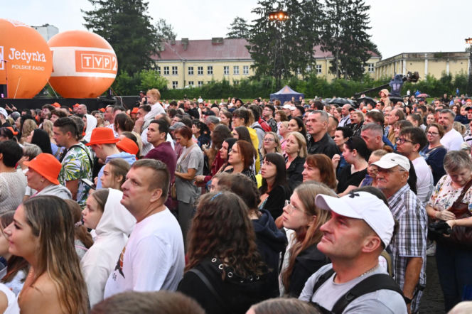 Gwiazdy wyszły na scenę, a publiczność oszalała. Wielki koncert "Lata z Radiem i Telewizją Polską" za nami