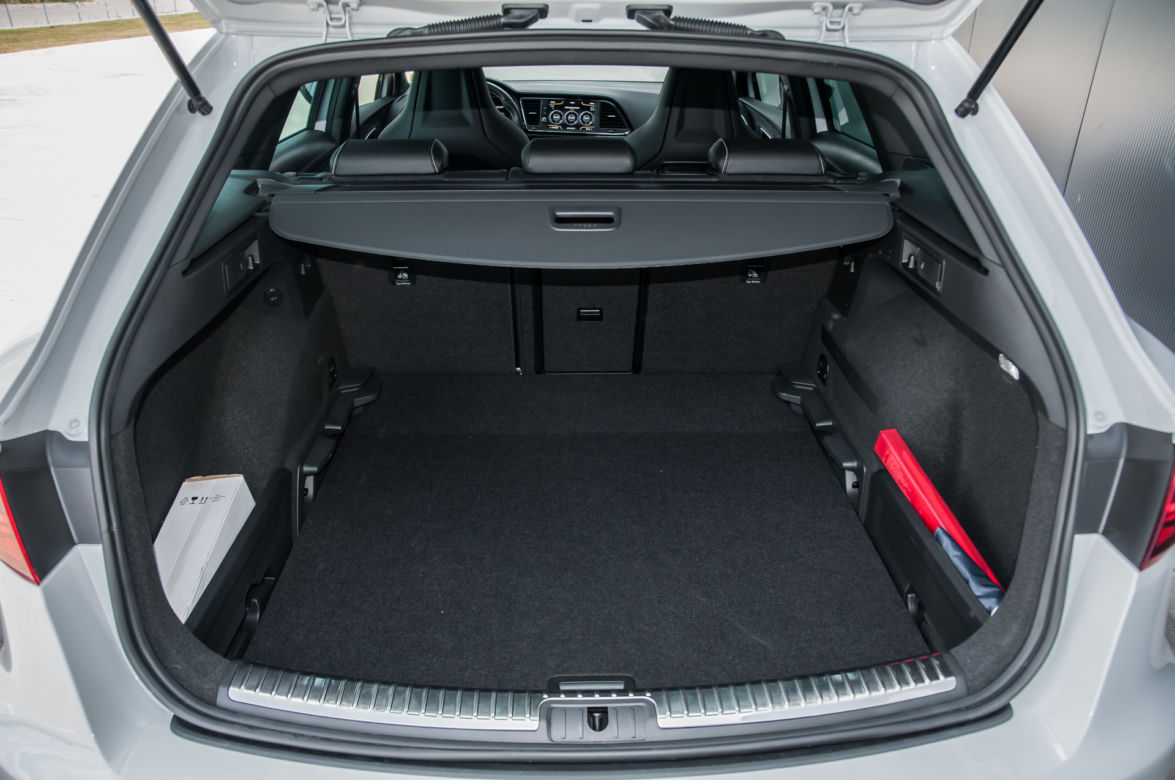 Seat Leon ST Cupra 2.0 TSI 300 KM DSG6 4Drive 