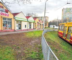 Motorniczy prowadził tramwaj i pił wódkę
