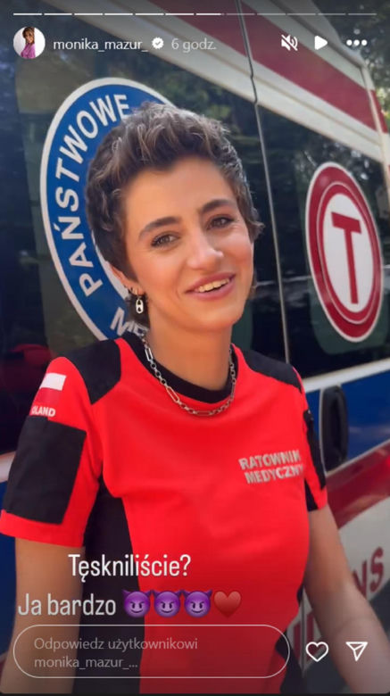 Na sygnale na planie. Karolina (Klaudia Janas)