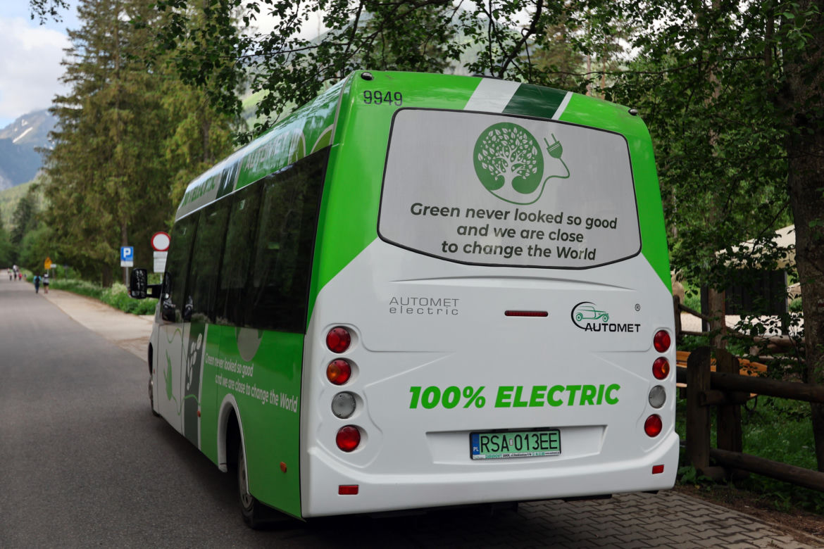 Zakończyły się testy elektrycznego busa na trasie do Morskiego Oka