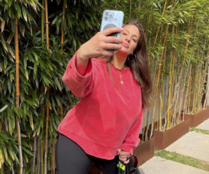 Słynna modelka plus size pokazuje się nago 3 miesiące po urodzeniu bliźniąt. Witaj brzuszku!