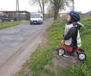 Na ich widok każdy kierowca gwałtownie HAMUJE! Niecodzienny sposób na piratów drogowych