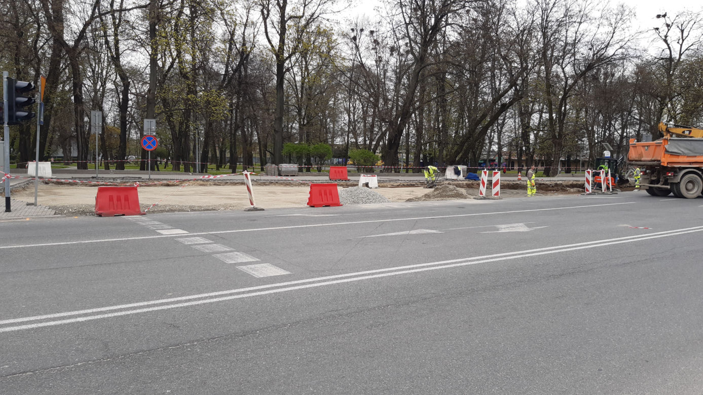 Ruszyła budowa węzła przesiadkowego Krakowska-Planty. ZOBACZ ZDJĘCIA