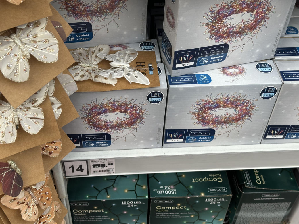 Ceny ozdób świątecznych w Krakowie. Ile trzeba zapłacić za dekoracje? 