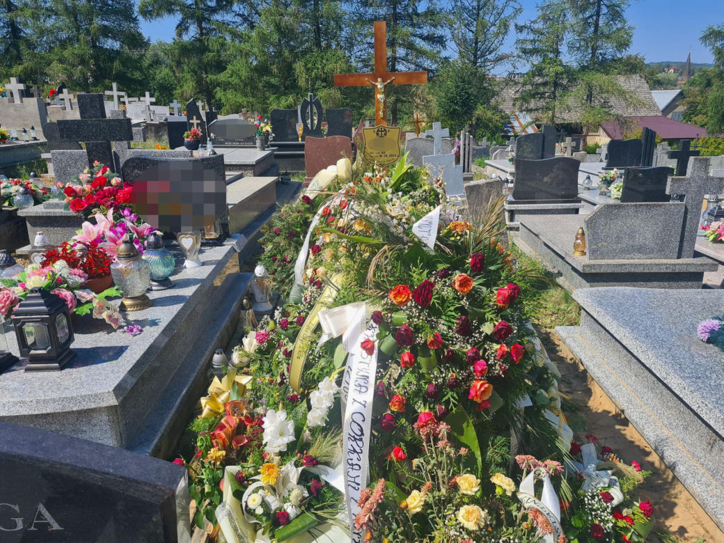 Bracia pracowali razem na polu Stanisława P. rozjechał rozrzutnik