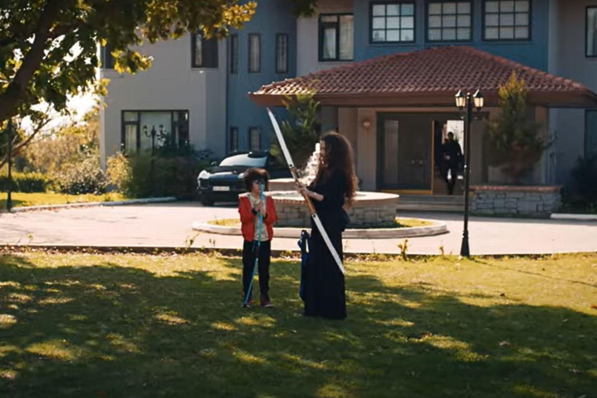 Nana i Yusuf wspólnie spędzają czas 