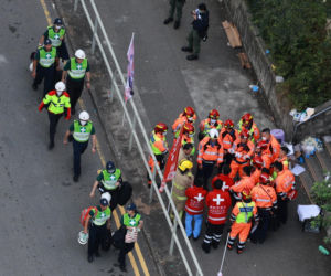 Hongkong pogrążony w żałobie po tragicznym pożarze wieżowców. Liczba ofiar wzrosła do 146