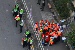 Hongkong pogrążony w żałobie po tragicznym pożarze wieżowców. Liczba ofiar wzrosła do 146