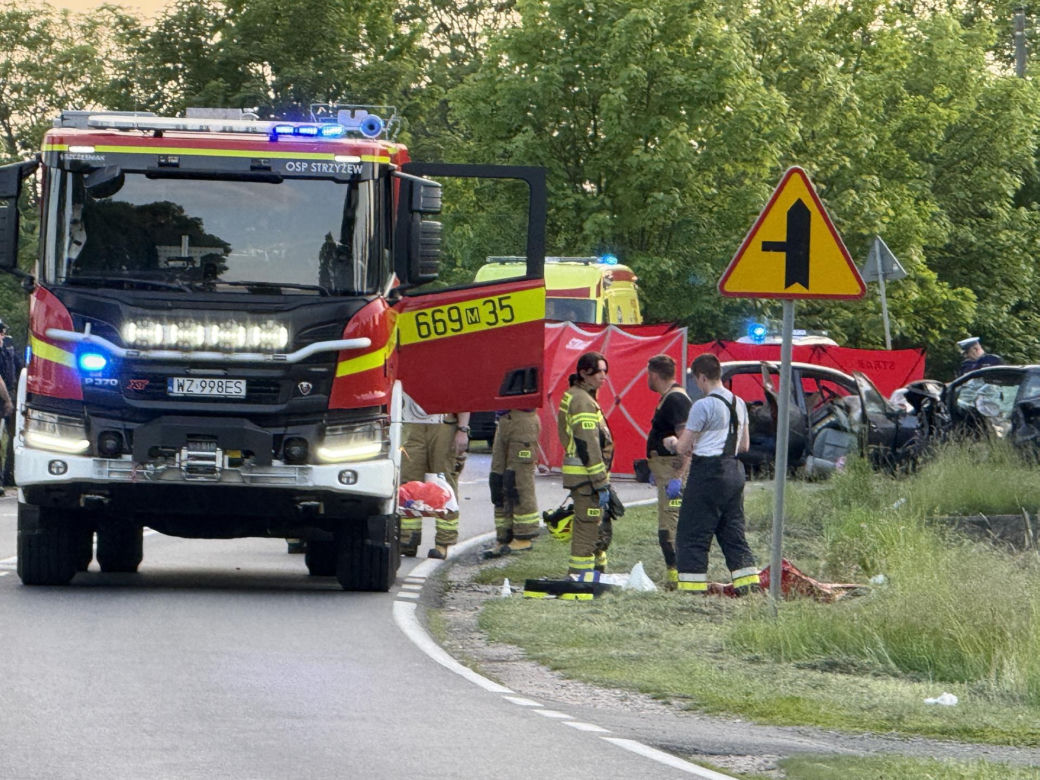 Wypadek na łuku drogi pod Warszawą. Zginął obywatel Ukrainy